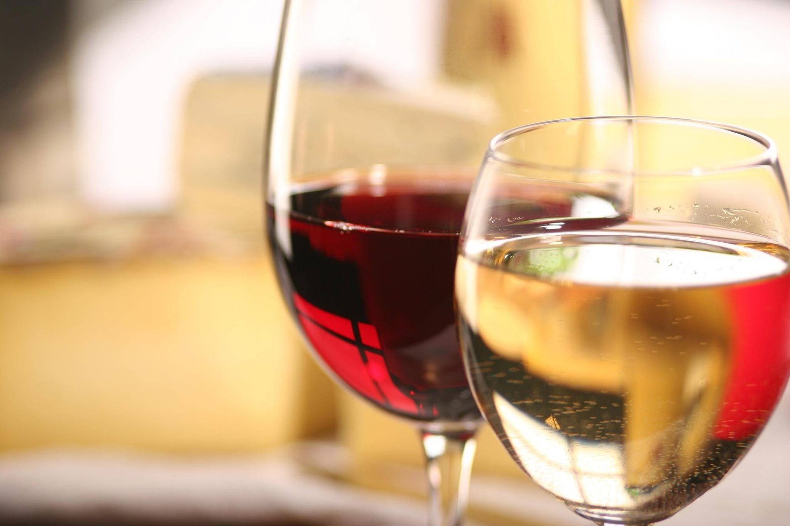 How to Pair Wine & Cocktails with Seafood: Expert Tips from Pilgrim